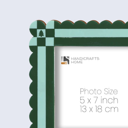 Picture Frames Chalet Verde Pattern Resin Inlay Collection in 2 Sizes